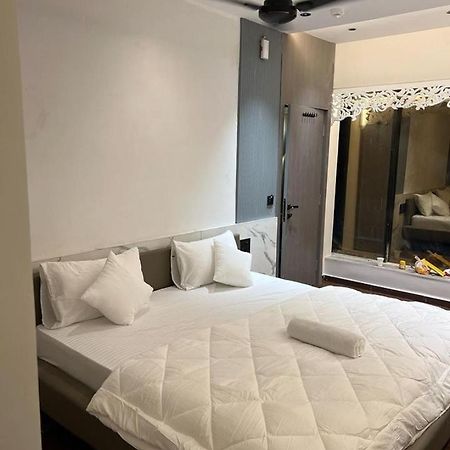 V Love Hotel سورات المظهر الخارجي الصورة