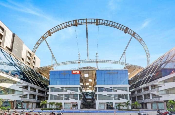 V Love Hotel سورات المظهر الخارجي الصورة