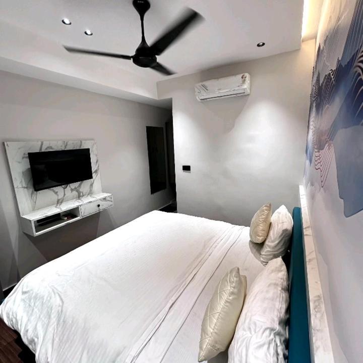 V Love Hotel سورات المظهر الخارجي الصورة