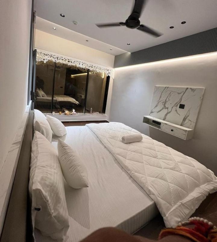 V Love Hotel سورات المظهر الخارجي الصورة