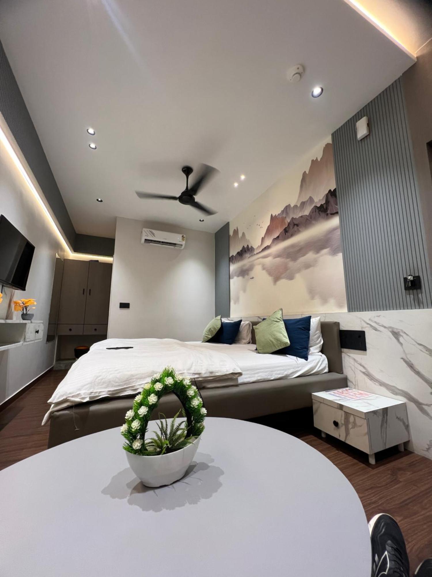 V Love Hotel سورات المظهر الخارجي الصورة