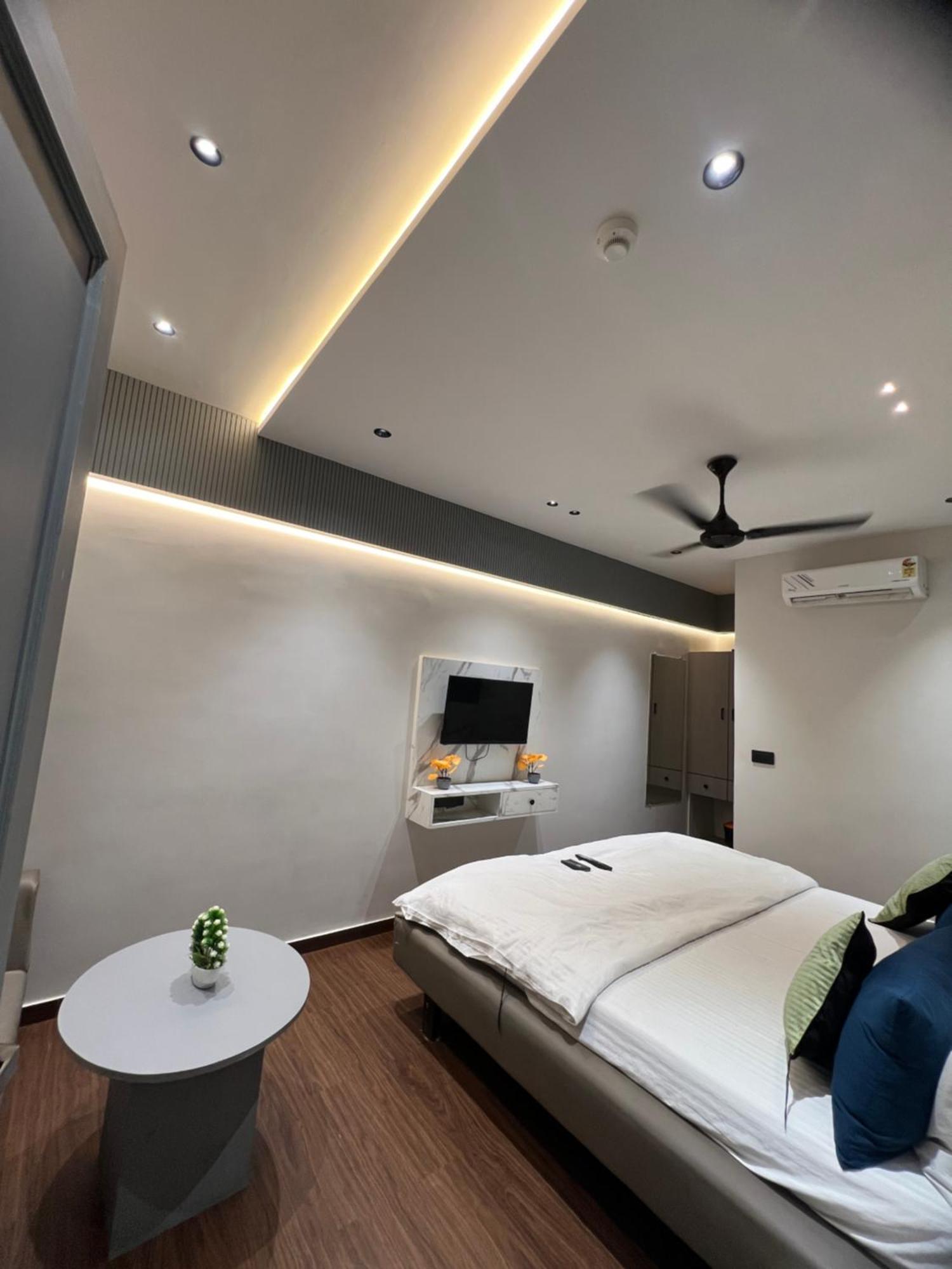 V Love Hotel سورات المظهر الخارجي الصورة